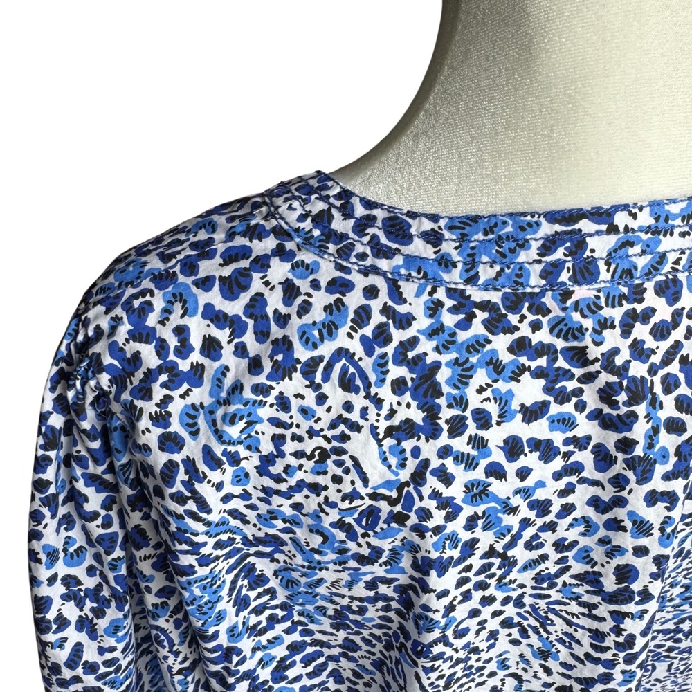 Lilly Pulitzer "Coulter" Tunic Sz L Blue Leopard Print V Neck Ruffle Cuffs - Picture 11 of 16